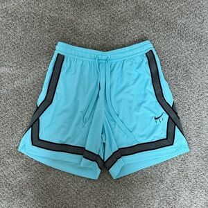 Nike Women’s Large Dri-Fit Basketball Shorts Blue